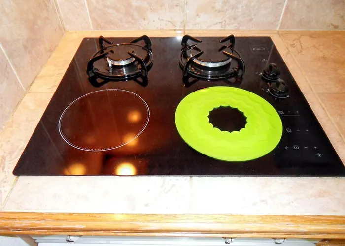 Semesterbostad Maison Charmante A *